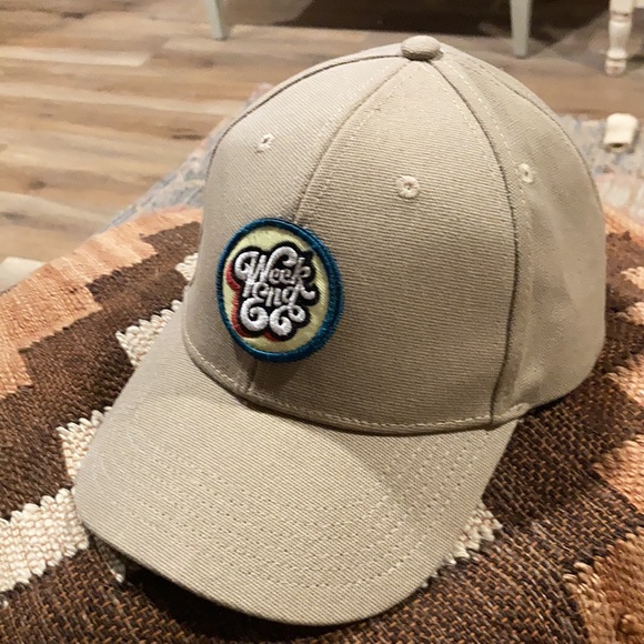 Weekend baseball cap hat - Picture 3 of 7